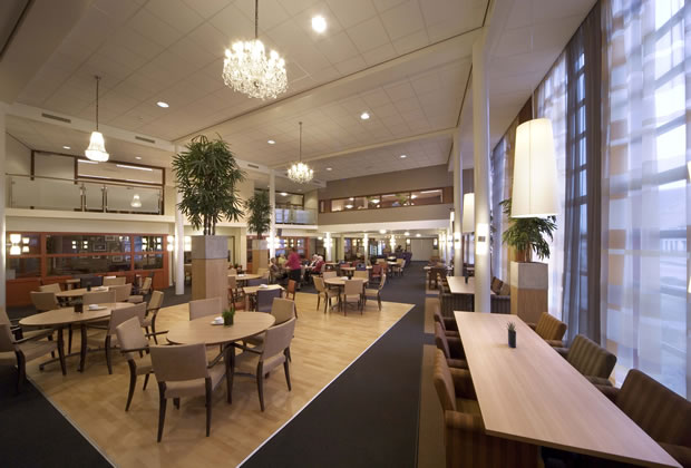 Woonzorgcentrum Wilgenghof Eindhoven : interieur restaurant : odeon architecten